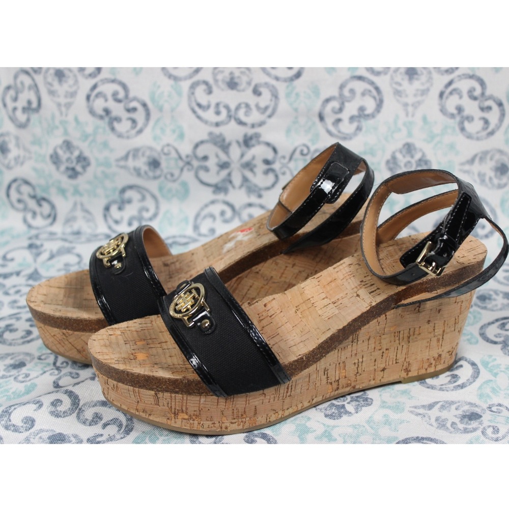 Tommy Hilfiger TWHESLEY-A Black Cork Wedge‎ Platform Sandals Womens 8M Gold Logo